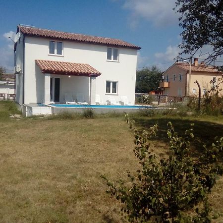 Pool House - Medulin Riviera Apartment Bagian luar foto