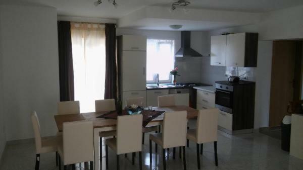 Pool House - Medulin Riviera Apartment Bagian luar foto