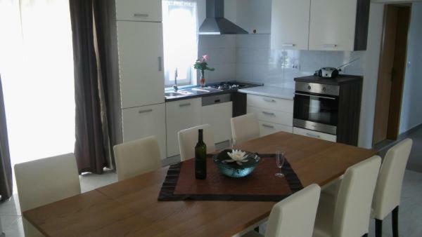 Pool House - Medulin Riviera Apartment Bagian luar foto
