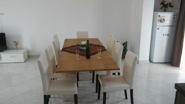 Pool House - Medulin Riviera Apartment Bagian luar foto